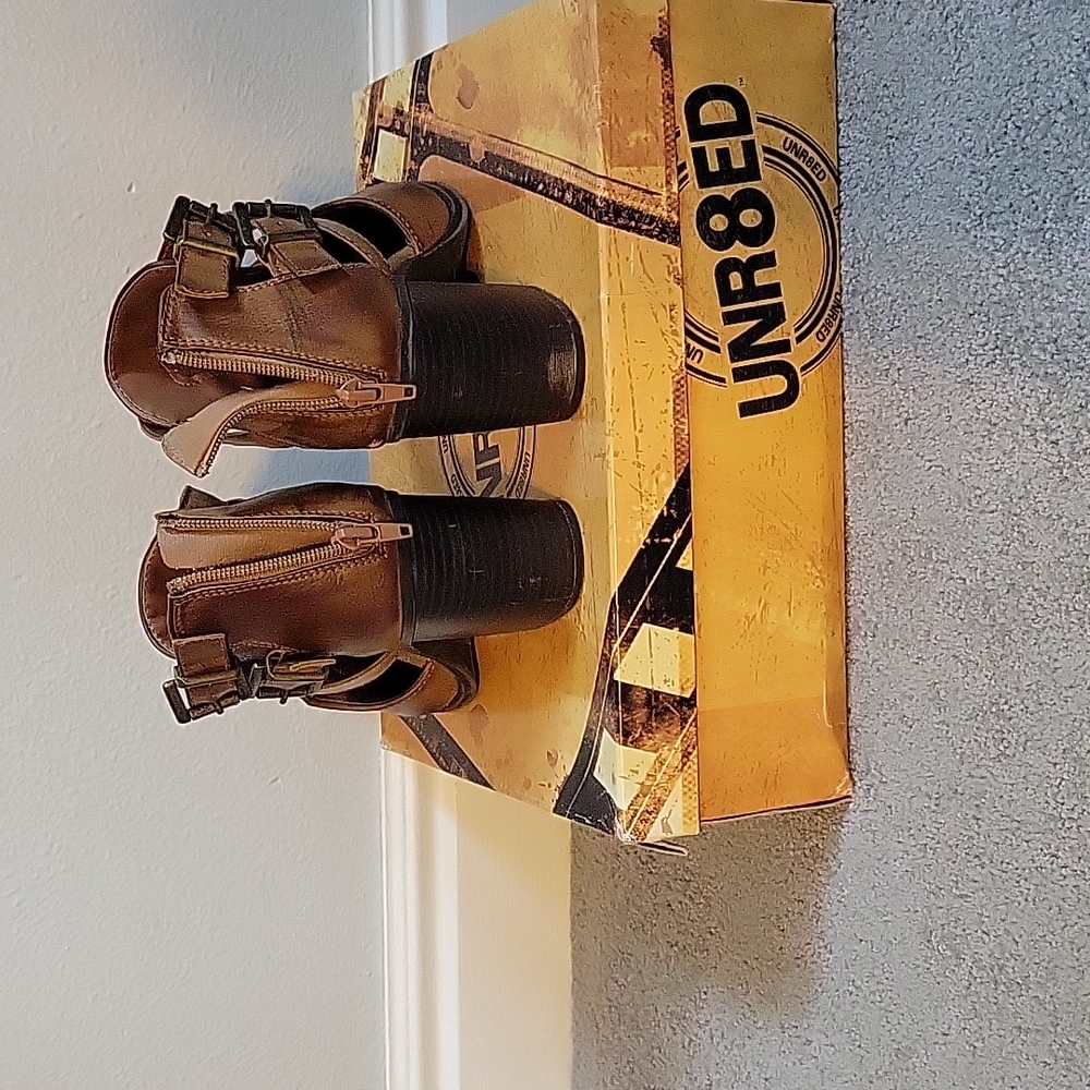 Booties - Picture 3 of 4